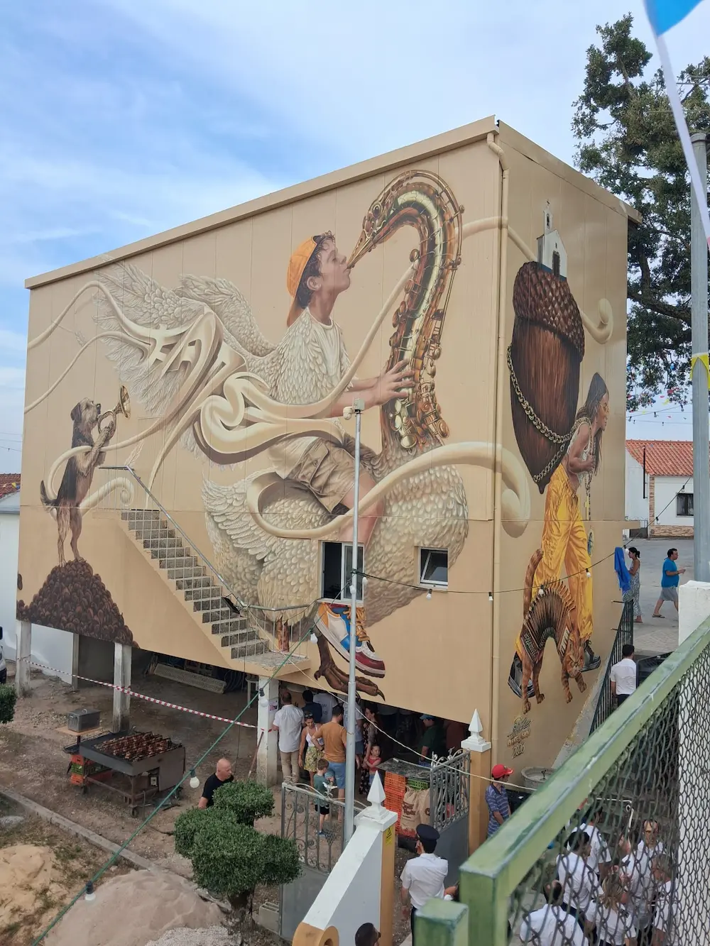 Lugar do Sobral inaugurou mural artístico que homenageia a identidade e a história da comunidade